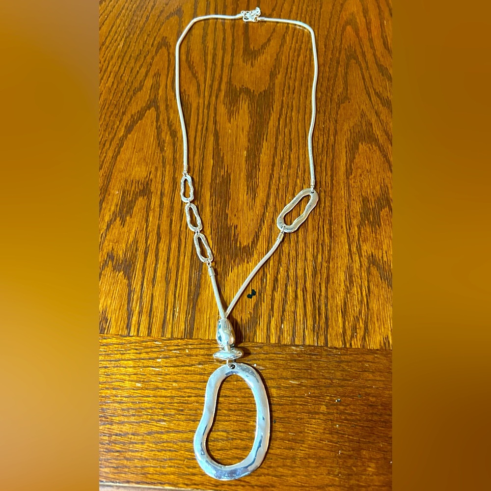 Modern Silver Necklace with Delicate Chain and Crescent Pendant